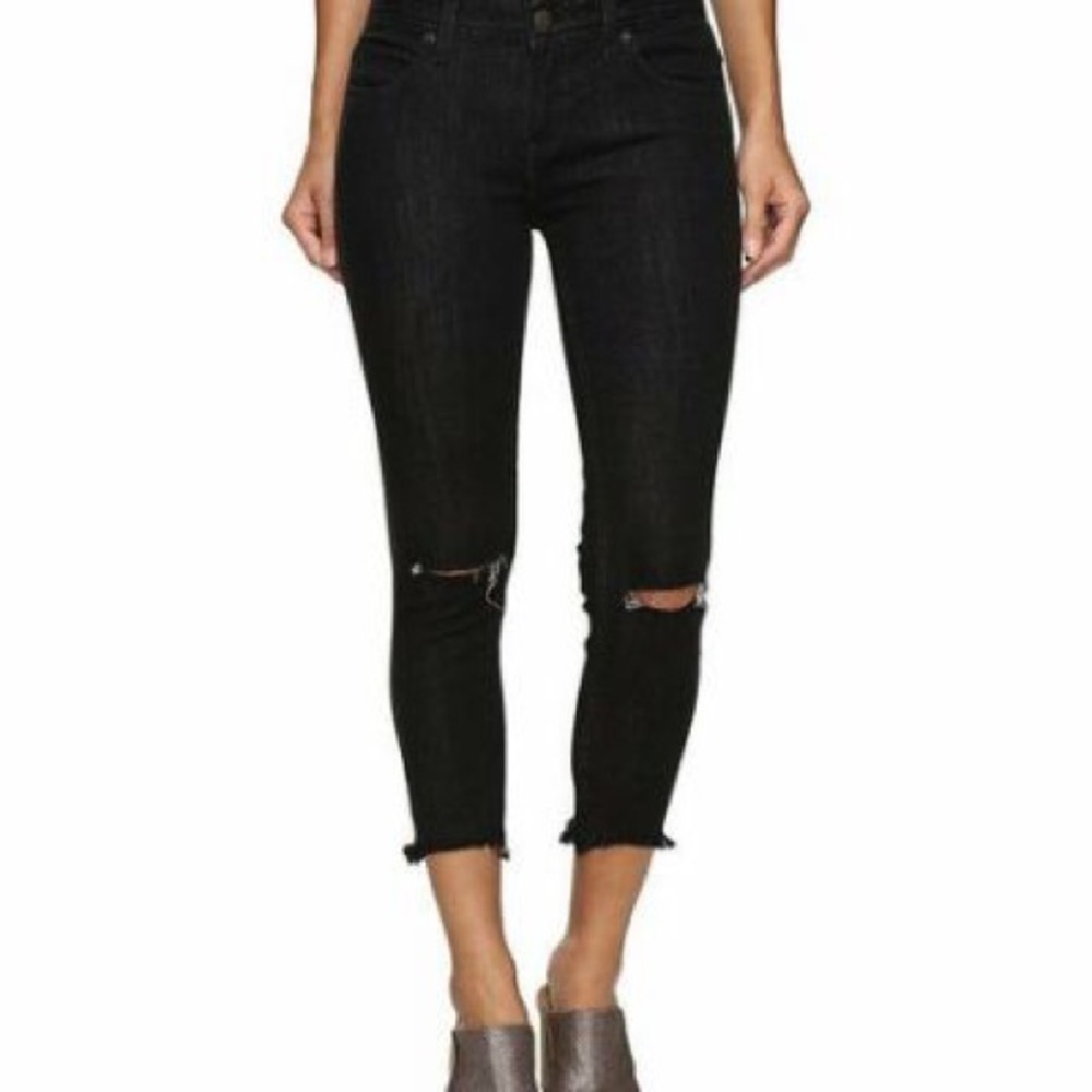 Free people cropped black distressed jean (NWT)
